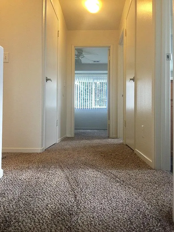 9000 Kern Ave — Photo 4