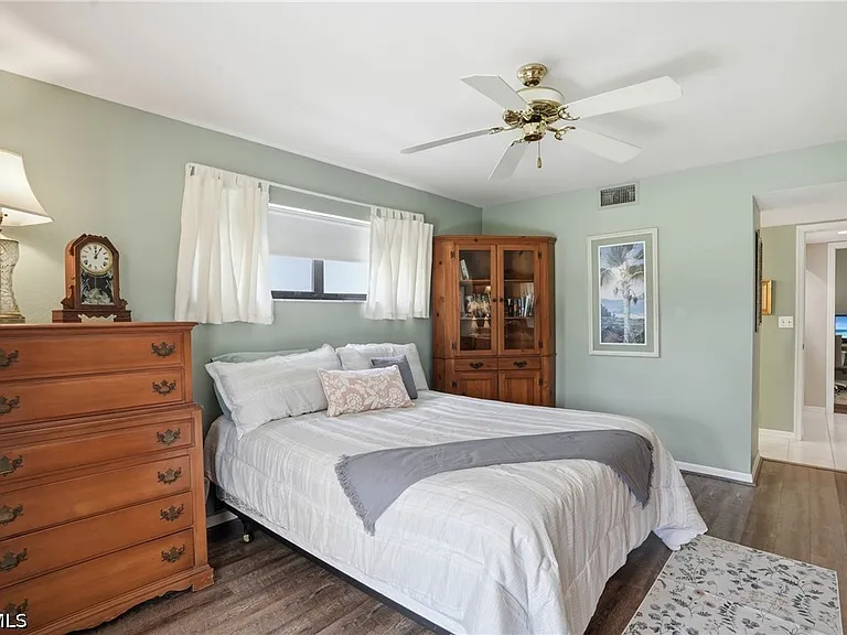5905 Trailwinds Dr #816 — Photo 21