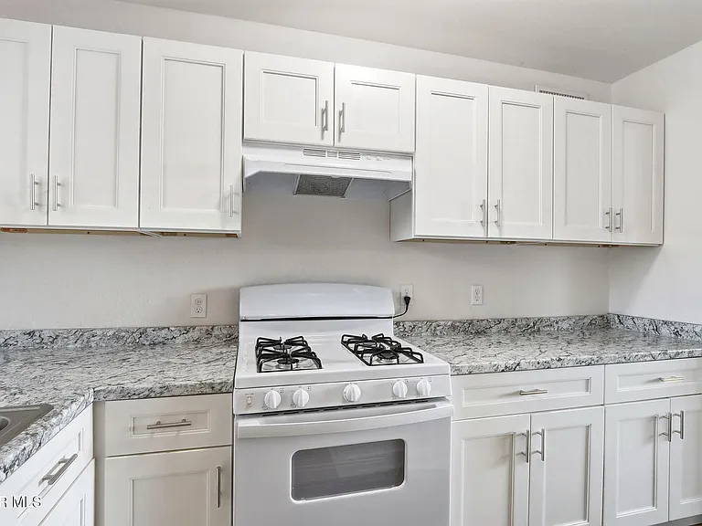 2413 Copper Ave #A — Photo 15