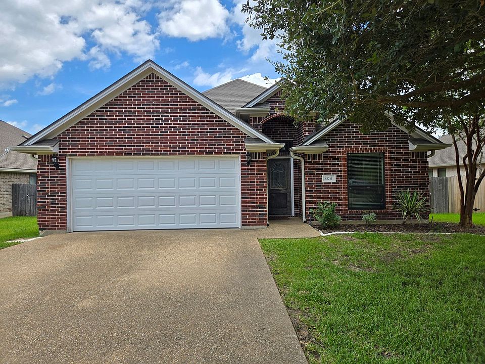 1st image of 806 Dove Landing Ave