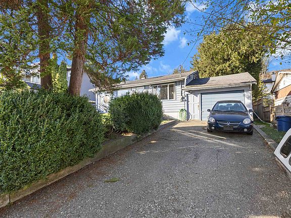 2nd image of 32739 Fraser Cres