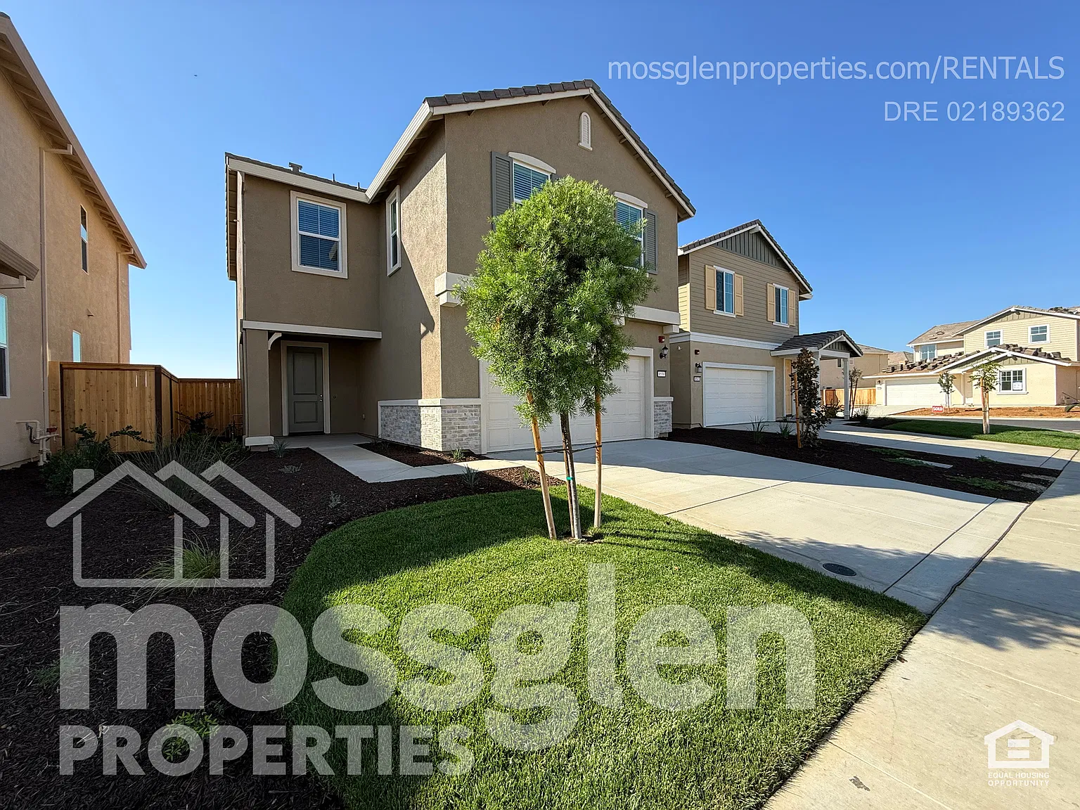 4 bed, 2.5 bath, 1651 sqft, $2,950 — Photo 2