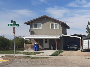 223 2nd Ave N, Stanford, MT 59479