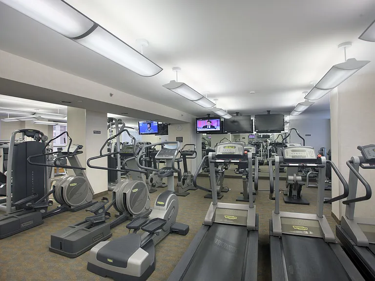 1501 Lexington Ave #4K — Photo 6