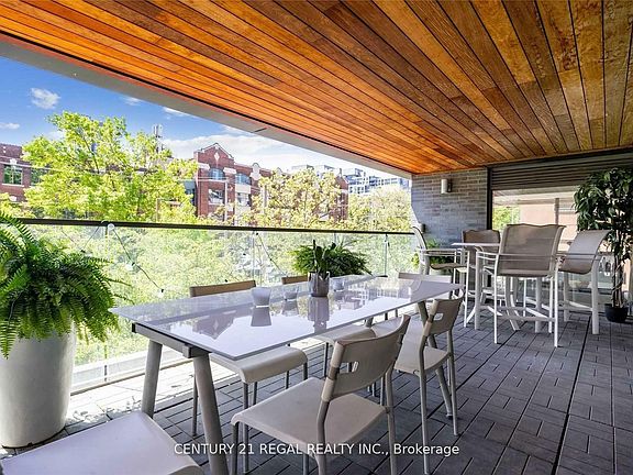 3rd image of 500 Wellington St W #201