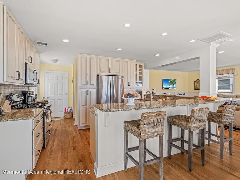 1404 Oceanfront #UPPER — Photo 19