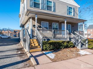 82 Louis St, New Brunswick, NJ 08901