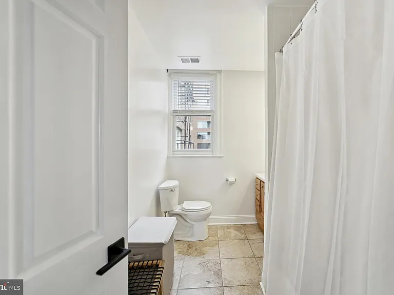 1511 22nd St NW #42 — Photo 12