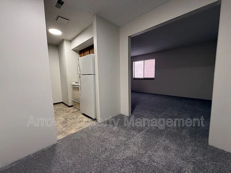 1421 D St #8 — Photo 5
