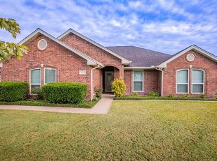 1091 Pierce Rd, Red Oak, TX 75154