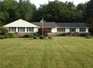 36855 Lakeland Dr, Avon, OH 44011