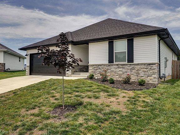 2nd image of 1318 S Barnard Court