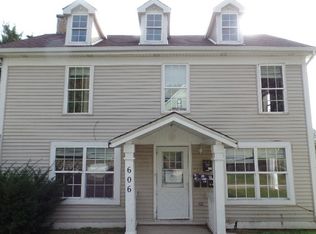 606 Summit St, Joliet, IL 60435