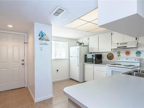 3rd image of 2385 Naples Trace Cir #1-108