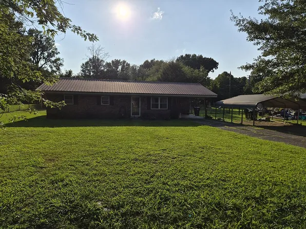 529 Karen Dr, Bolivar, TN 38008