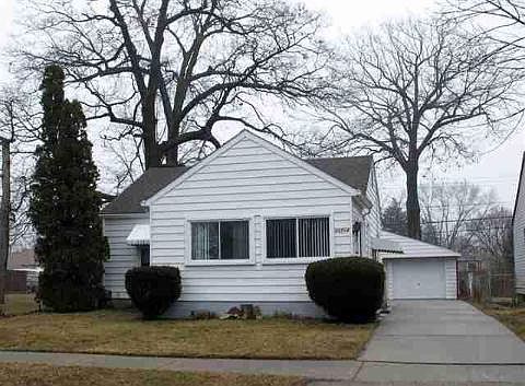1st image of 23714 Reynolds Ave