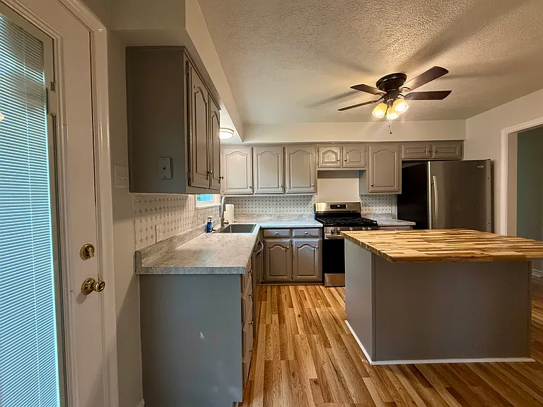 2915 Materhorn Dr — Photo 6