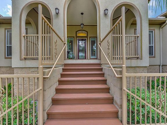 3rd image of 861 S Country Club Dr