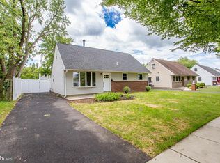 1102 Dolores Ln, Croydon, PA