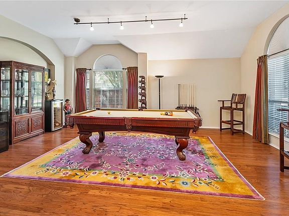 3rd image of 5010 Wisteria Dr