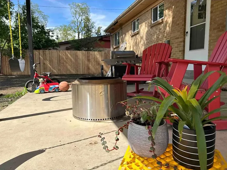 4765 Saulsbury St — Photo 11