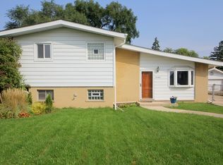 2646 Pauline Ave, Glenview, IL 60025