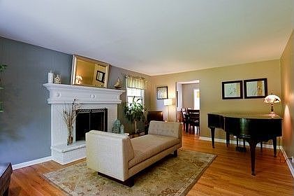2nd image of 611 Summerdale Ave