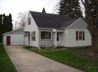 401 1st St, Walworth, WI 53184