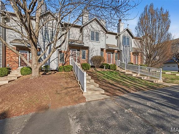 3rd image of 4007 Sherman Park Dr #16G
