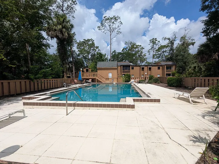 222 Crown Oaks Way — Photo 33