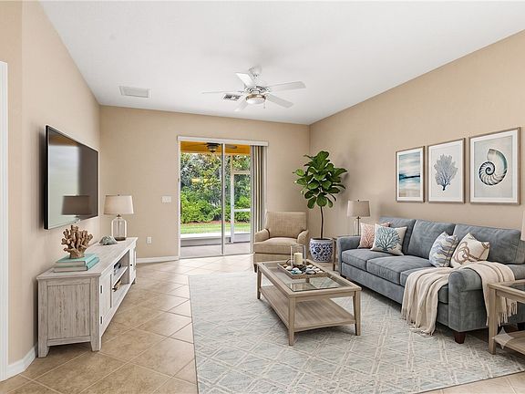 3rd image of 6425 Oxford Cir Unit 104D