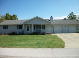 2194 S Poplar Dr, Vincennes, IN 47591