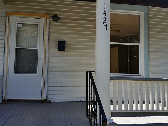 3rd image of 1427 Leclaire St