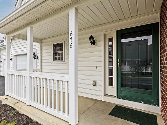5th image of 676 Norfolk Ct