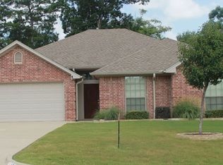 127 Labrador Ln, Hallsville, TX 75650