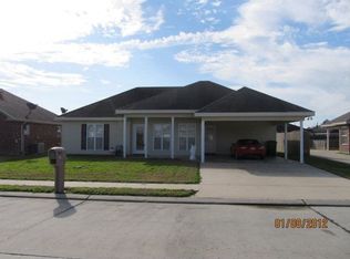 318 Daralyn Dr, Houma, LA 70363