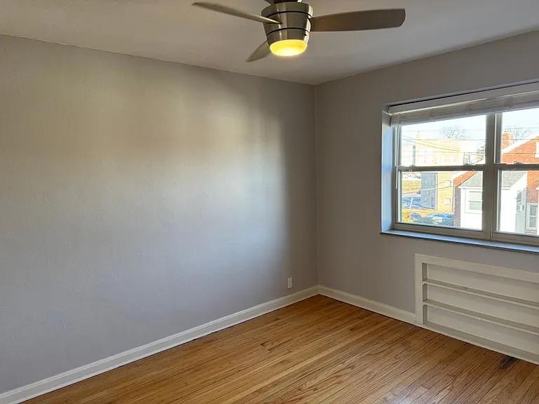 5835-45 Lindenwood Avenue — Photo 6