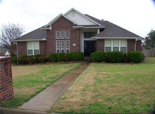 2214 Parkridge Dr, Van Buren, AR 72956