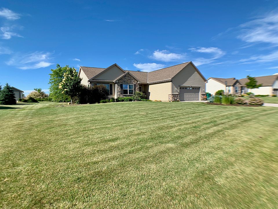 1st image of W193N15851 Sherman Parc Cir