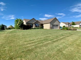 W193N15851 Sherman Parc Cir, Jackson, WI 53037