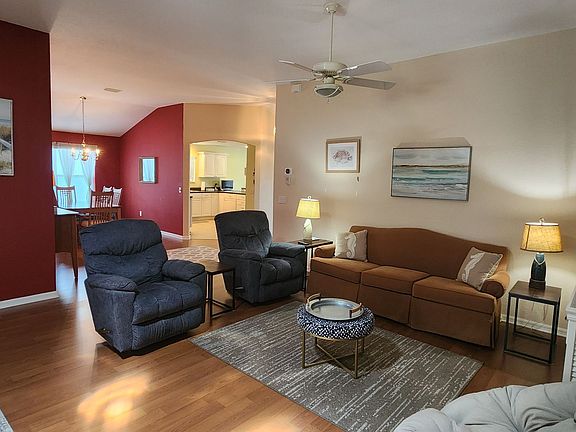 2nd image of 1426 Forest Acres Dr