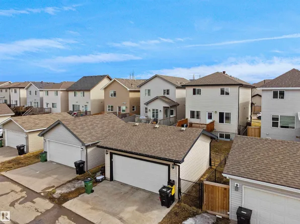 5192 1b Ave SW, Edmonton, AB T6X 0Z6