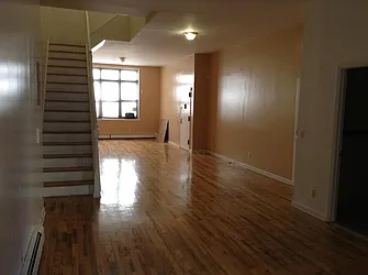 Rented by Premier Metro Realty Corp