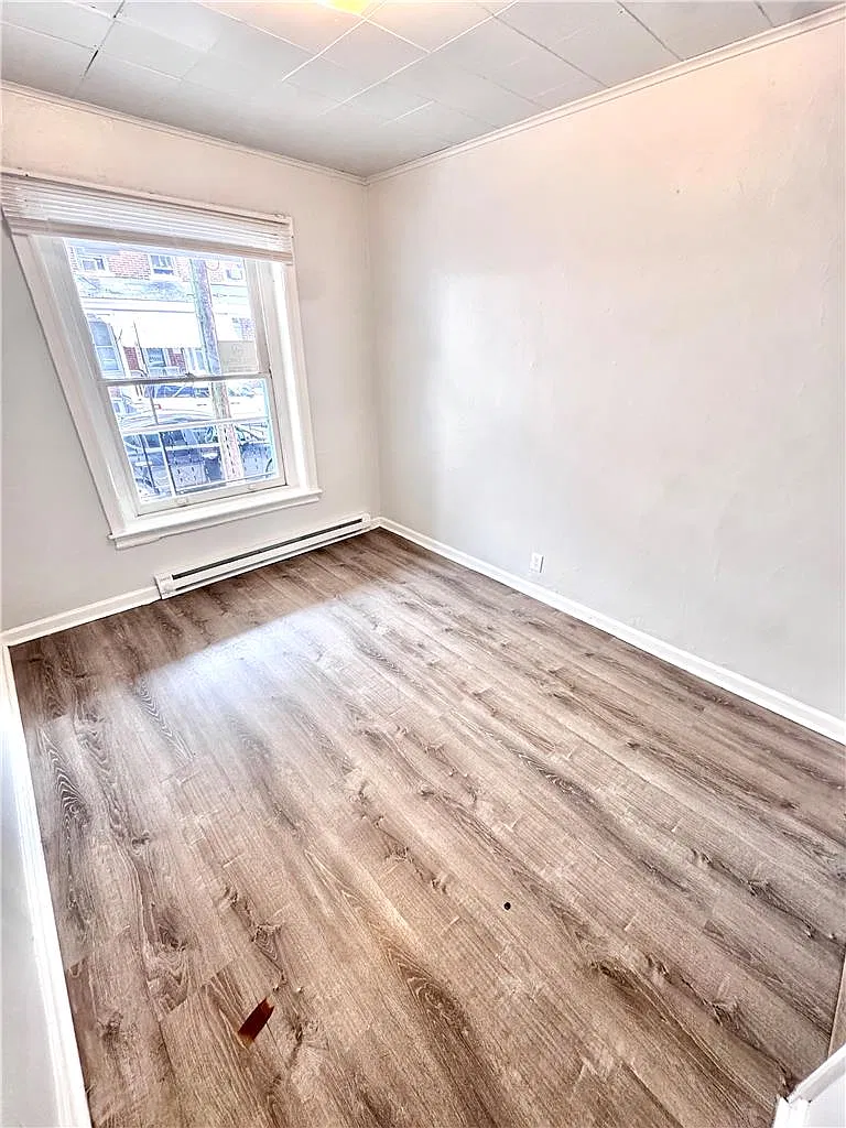 1 bed, 800 sqft, $1,050 — Photo 4