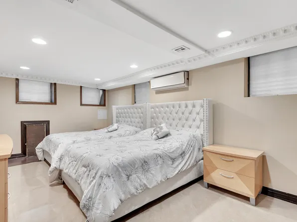 1980 East 8th Street image 7 of 31