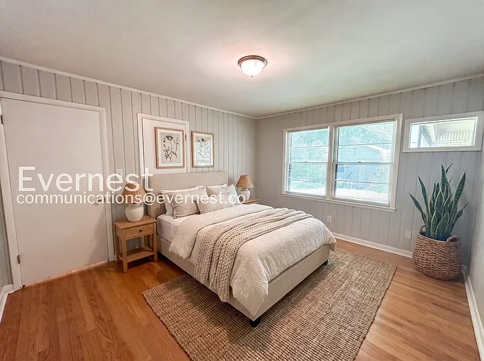 711 Elliott Dr — Photo 5