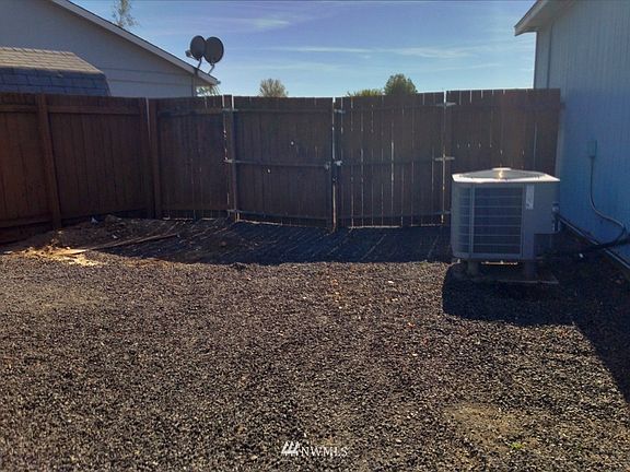 5th image of 220 S United Court