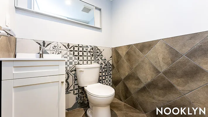 Rented by Nooklyn NYC LLC | media 31