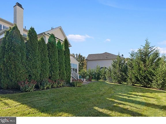 3rd image of 1 Sparrow Ct
