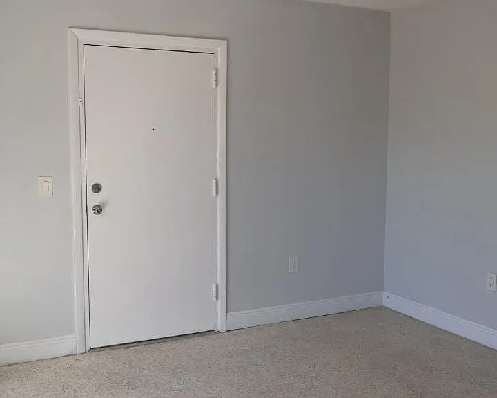 Unit Photo